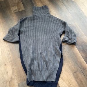 Anthro Moth Cuff Colorblock tunic sweater D10